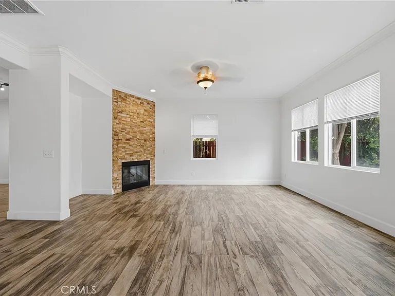 2180 Stonewood St — Photo 18