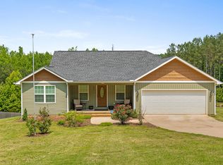 2892 Crow Valley Rd, Tunnel Hill, GA 30755