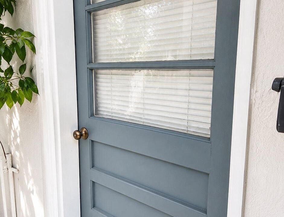 1st image of 227 W 43RD Street