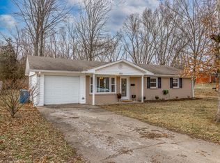 305 Forrest Dr, Lawrenceburg, KY 40342