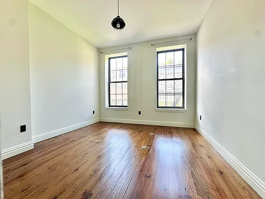 Rented by Doorway NYC, LLC | media 16