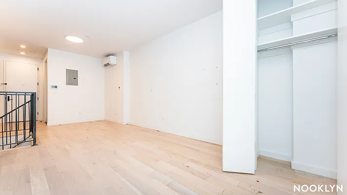 Rented by Nooklyn NYC LLC | media 15