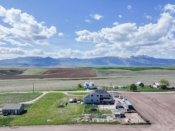 4th image of 5752 N Highway 34