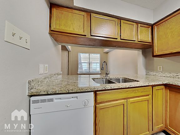 5th image of 1819 Briarcreek Blvd #C