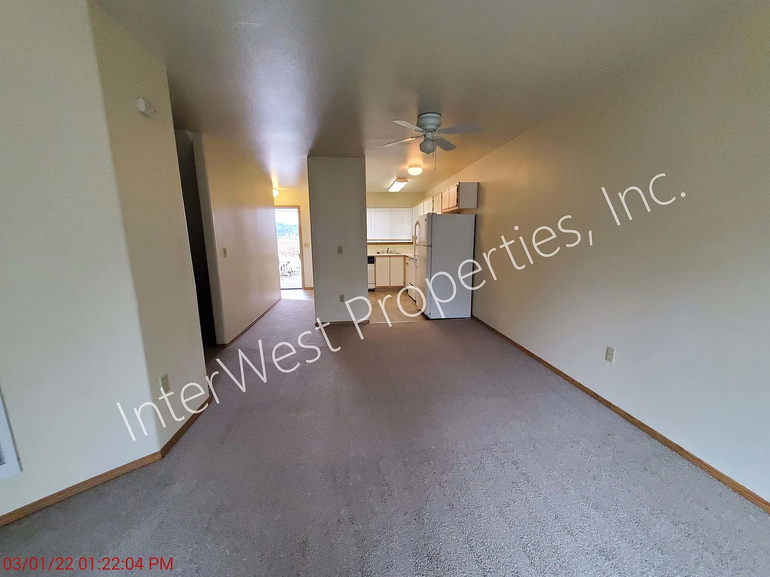 2 bed, 2.5 bath, 974 sqft, $1,825 — Photo 3