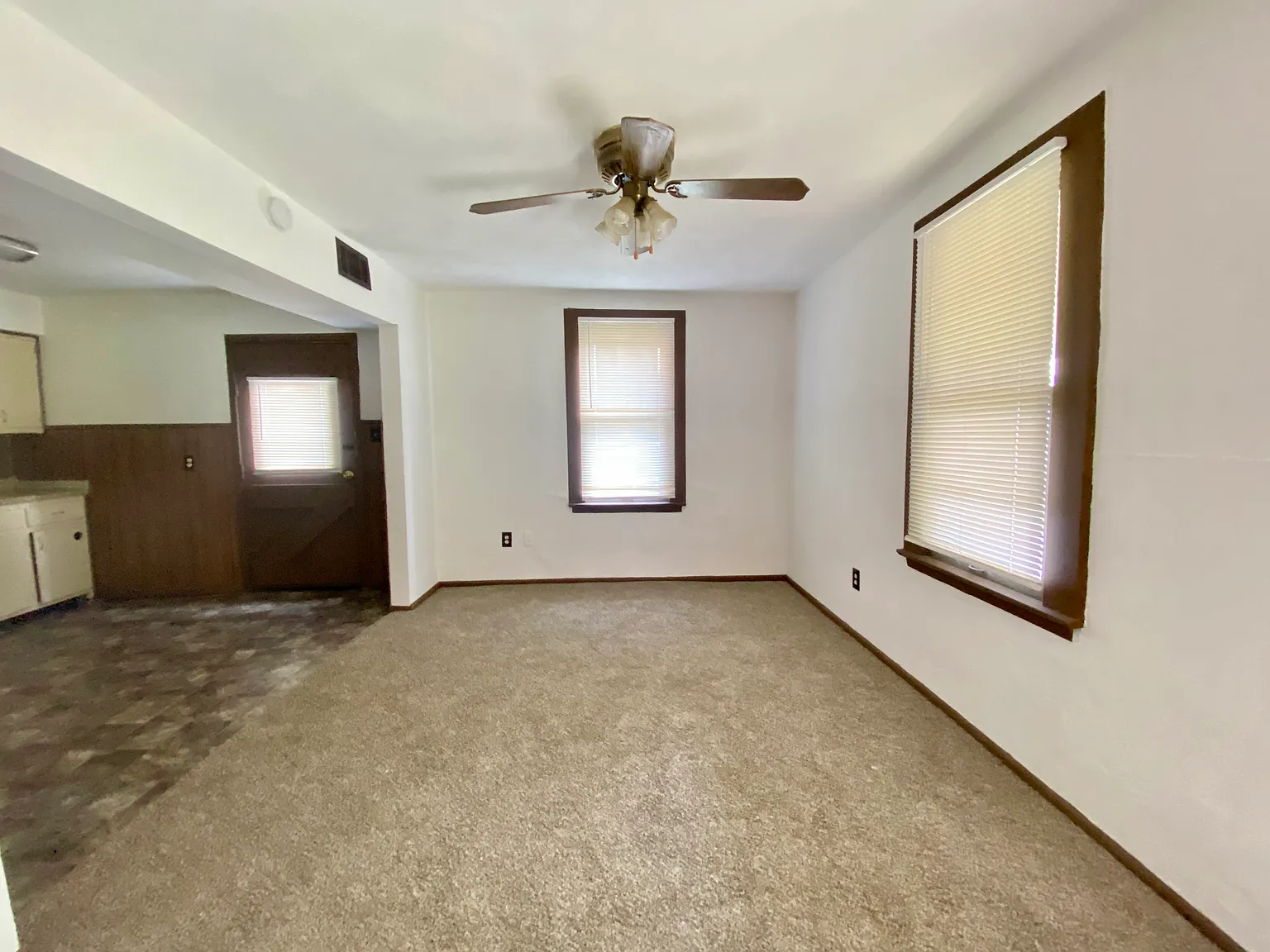 2 bed, $795 — Photo 2