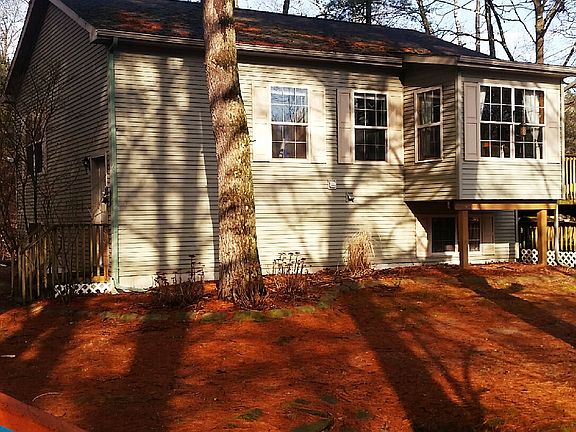 3rd image of 23598 Jensen St