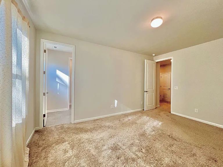 5348 Somerset Hill Ln — Photo 17
