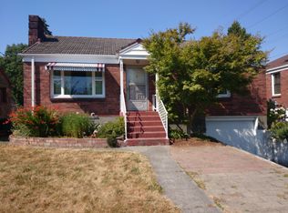 906 NW 54th St, Seattle, WA 98107