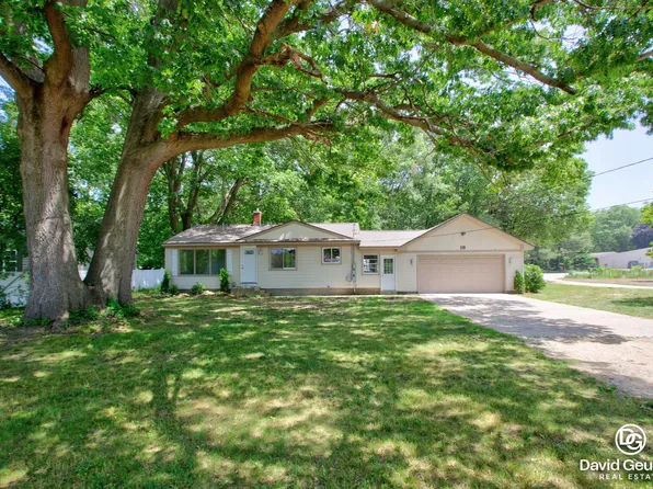 19 N Division Ave, Holland, MI 49424