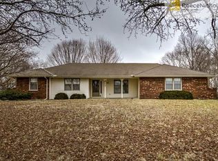 9017 Willow Rd, Liberty, MO 64068