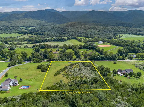 Forge Rd, Lexington, VA 24450