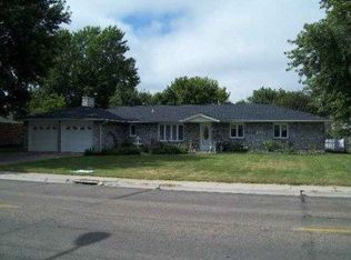 1112 McDonald Rd, North Platte, NE 69101