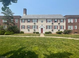 953 East Dr #142, Plainfield, NJ 07060