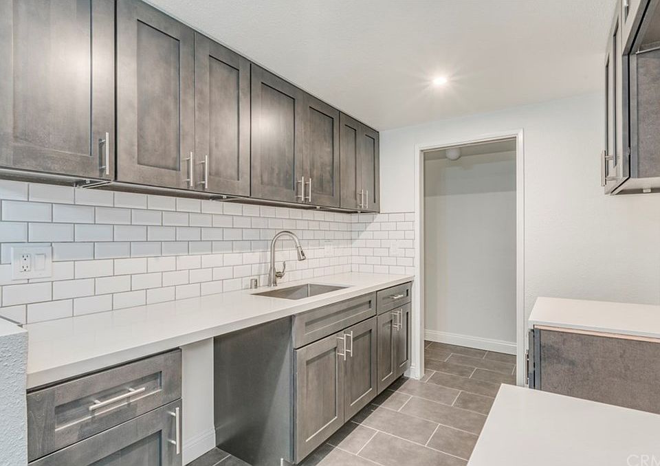 1st image of 1525 E Appleton St APT 205
