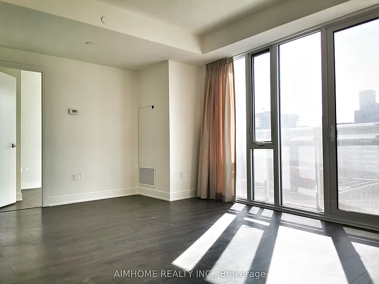 89 McGill St #1311 — Photo 11