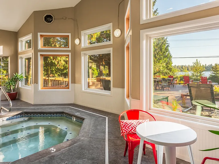 Artesia Apartments — Photo 14