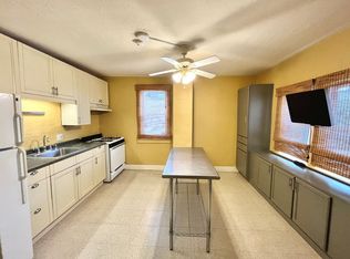 424 W Washington St BACK 424B, Milwaukee, WI 53204