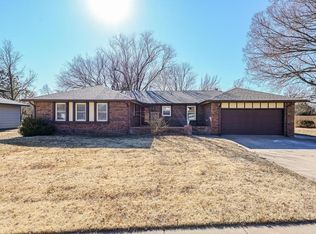 2823 W Columbine Ln, Wichita, KS 67204