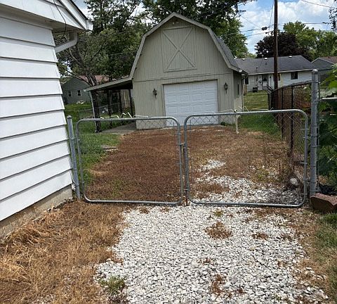 2nd image of 1019 Pierce Dr