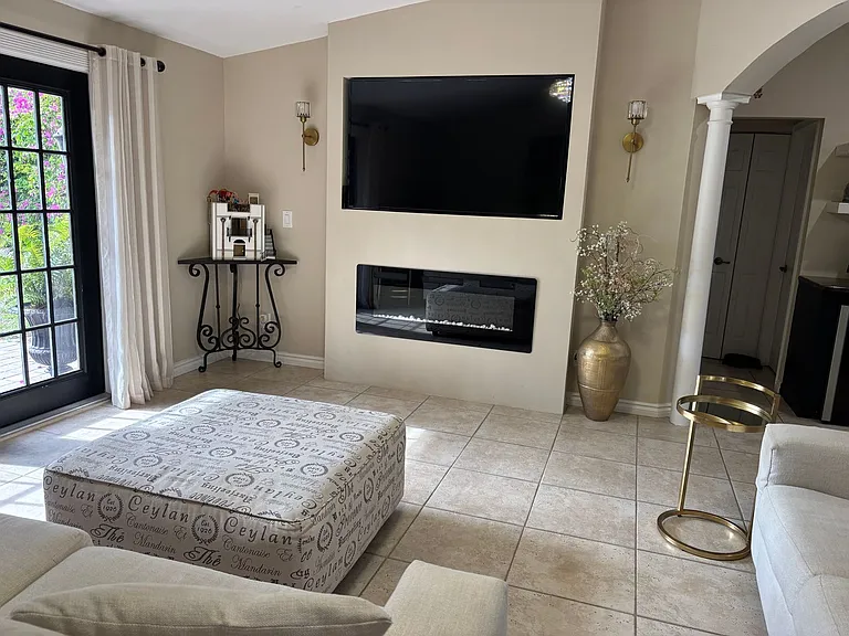 1156 Oakes Blvd — Photo 7