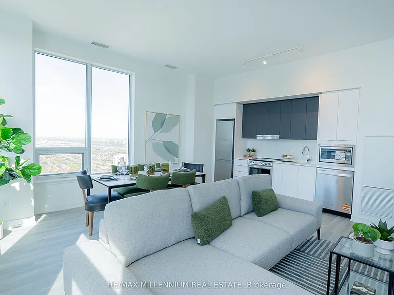 5105 Hurontario St #Penthouse 6 — Photo 6