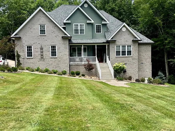 18 Deer View Ct, Fayetteville, WV 25840