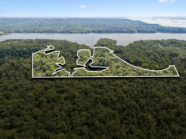 567 Bobcat Trl, Dover, TN 37058