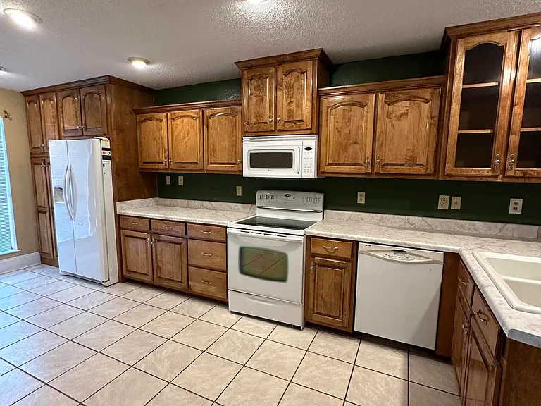 4215 Ingalls Ave — Photo 4