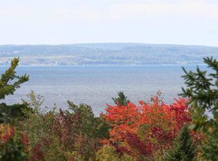 7476 Bluffwood, Harbor Springs, MI 49740