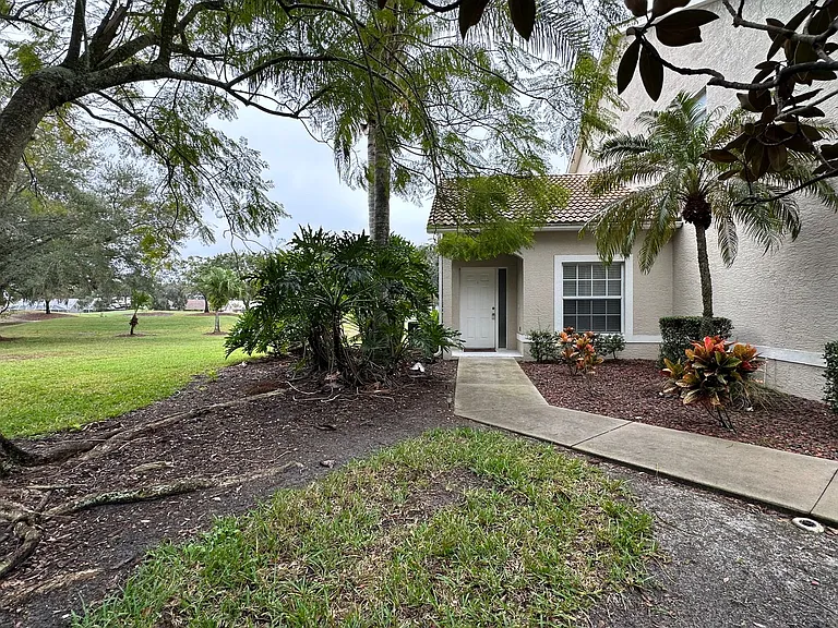 6872 Fairview Ter — Photo 15