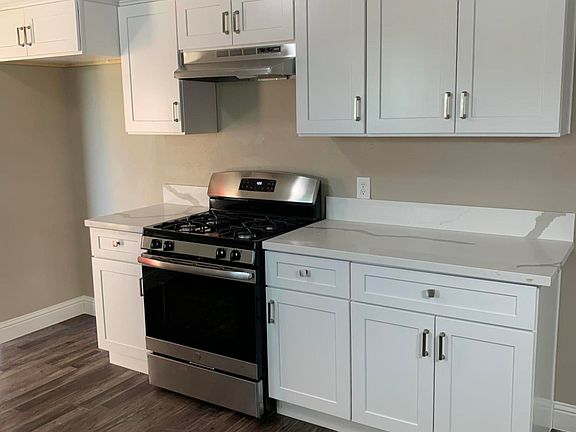 5th image of 3406 S Dollner St