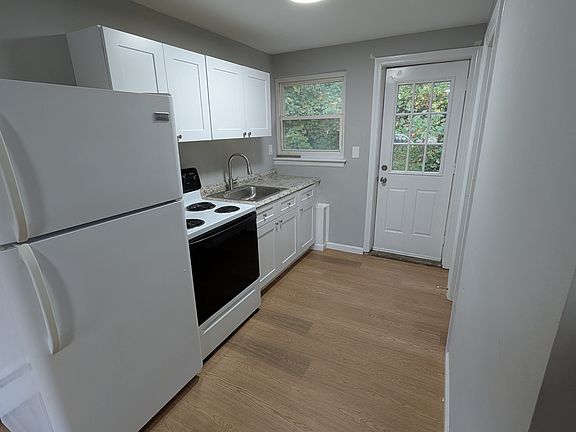 5th image of 1113 Portland Cobalt Rd #8