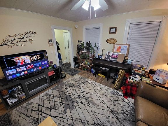 2nd image of 14 Church St Unit 2