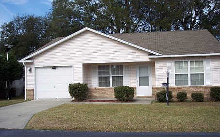 1st image of 256 SE Elm Loop