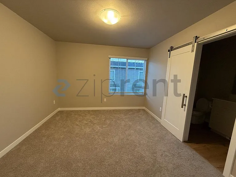 13707 Manor Way #F6 — Photo 30