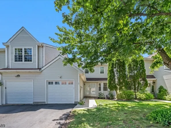 107 Choctaw Ridge Rd, Branchburg Twp., NJ 08876