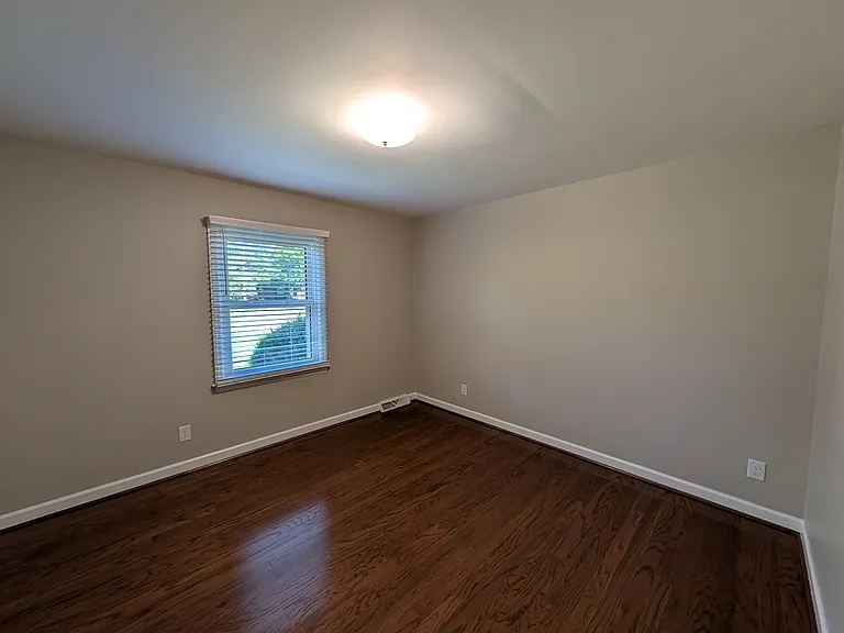 103 Abingdon Cir — Photo 14
