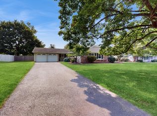 23 Landry Rd, Somerset, NJ 08873