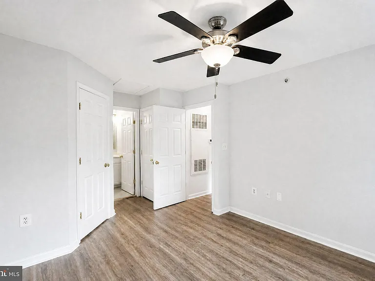 43577 Patching Pond Sq — Photo 16