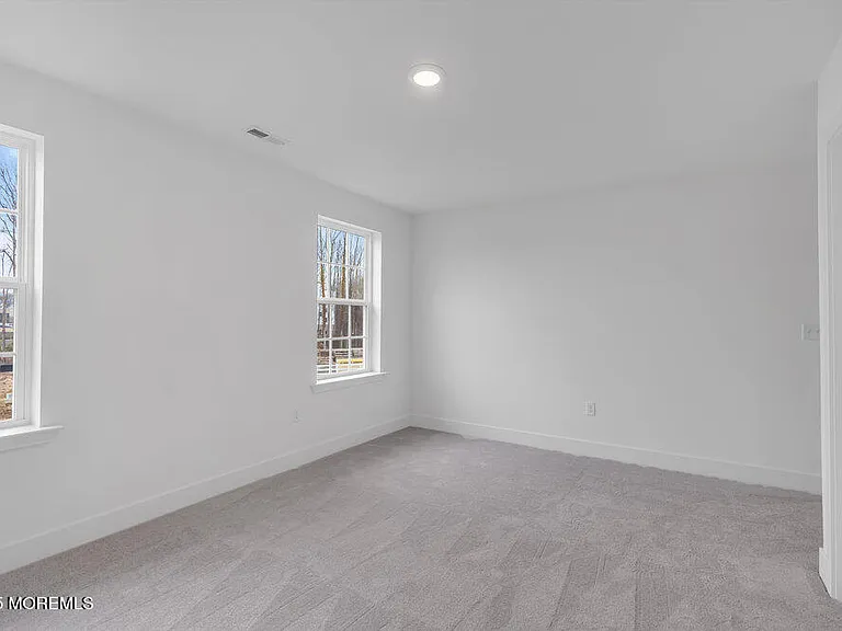 122 Woolley Ct — Photo 37