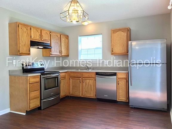 2nd image of 10723 Sterling Apple Dr