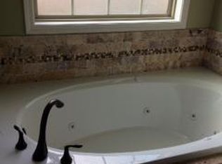 102 Oxfordshire Ct, Warner Robins, GA 31088