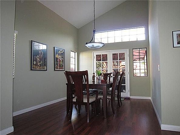 1st image of 2542 Brown Dr