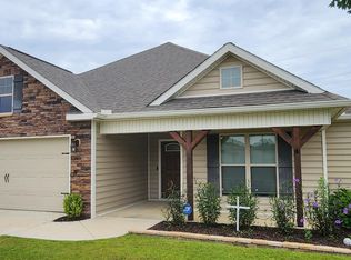 102 Wenlock Cir, Bonaire, GA 31005