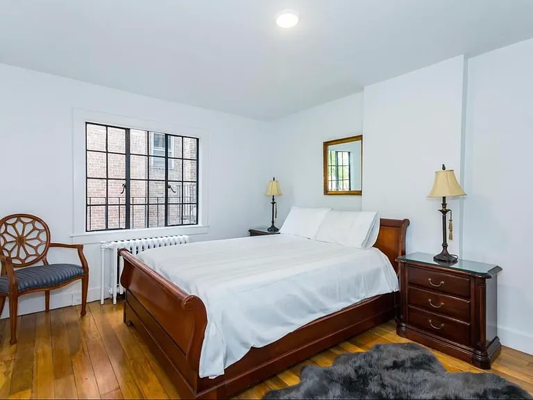9 Everett St #4 — Photo 4