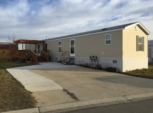 2208 37th Ter, Williston, ND 58801