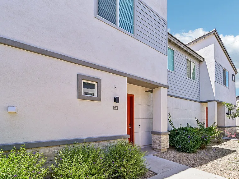 Baseline on 16 — Photo 38