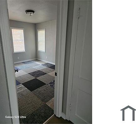 4th image of 714 NE 25th St