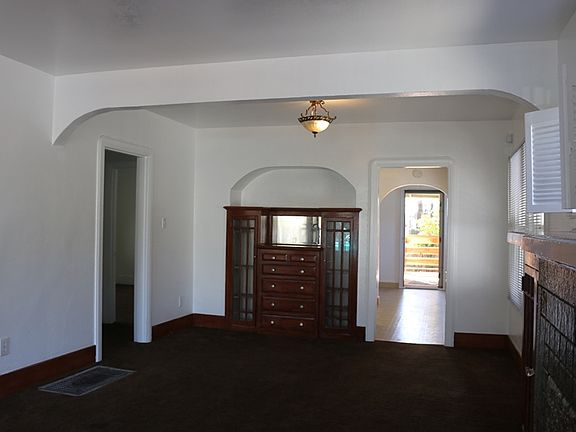 3rd image of 6441 Brann St